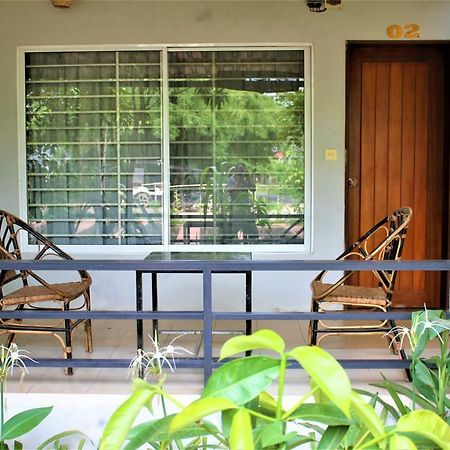 My Parents Guesthouse Kampot Esterno foto