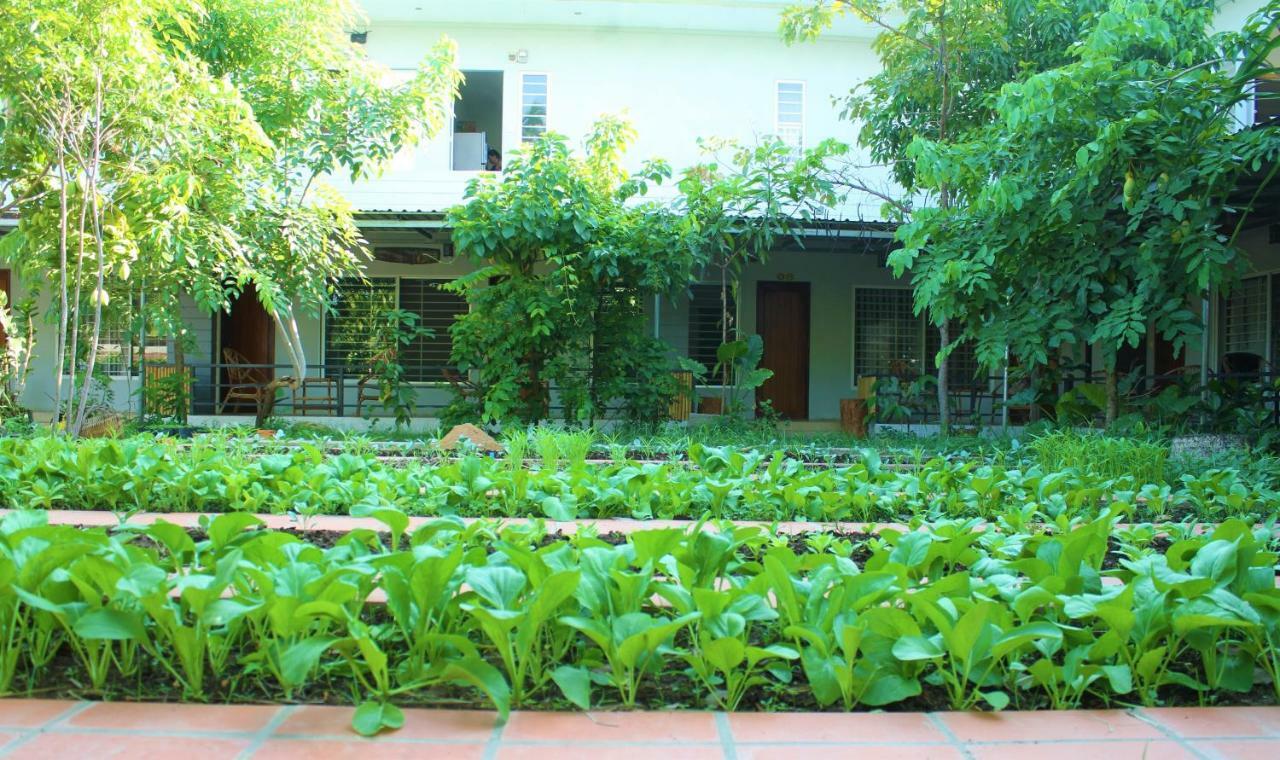 My Parents Guesthouse Kampot Esterno foto